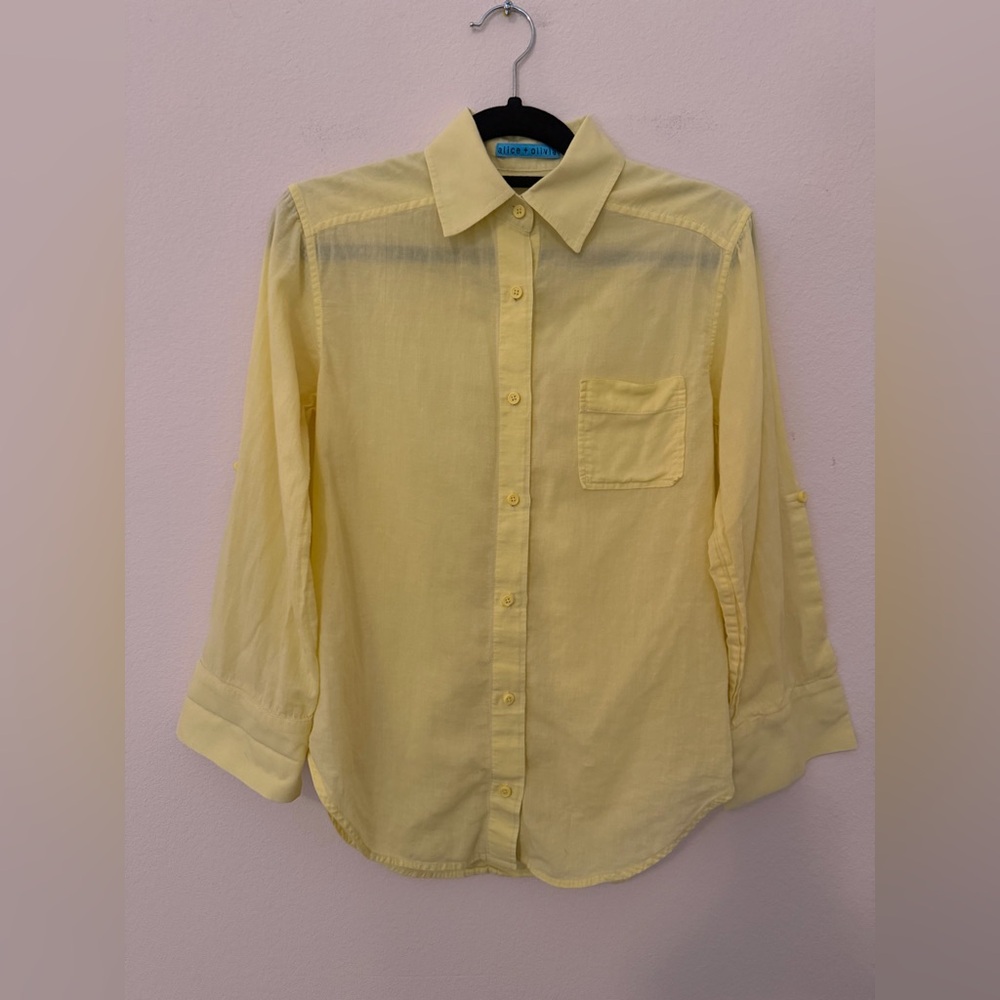 Alice & Olivia Butter Yellow Button Up Blouse Sz XS Preppy Spring Career Work